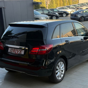 MERCEDES-BENZ B 200d