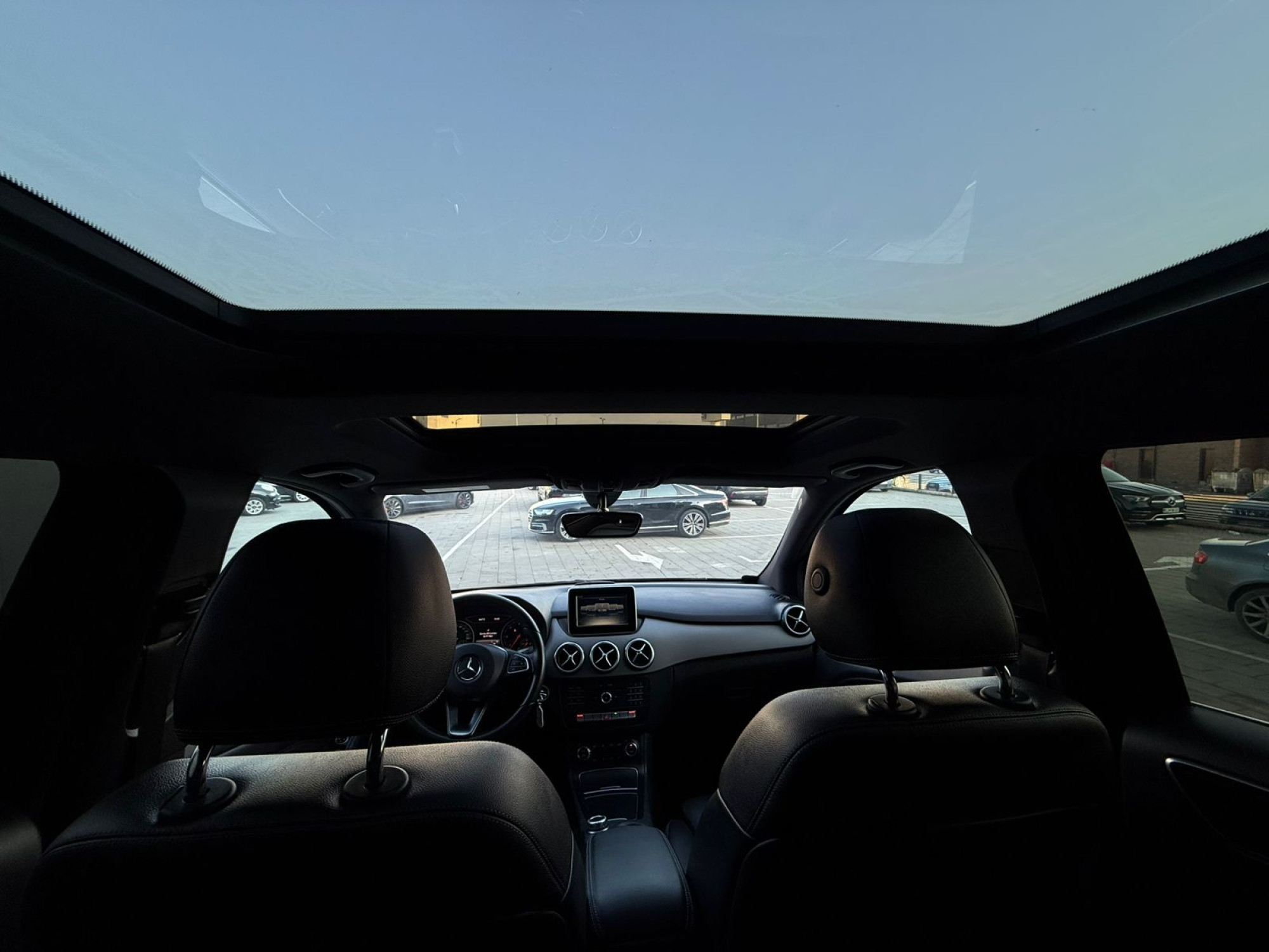 MERCEDES-BENZ B 200d