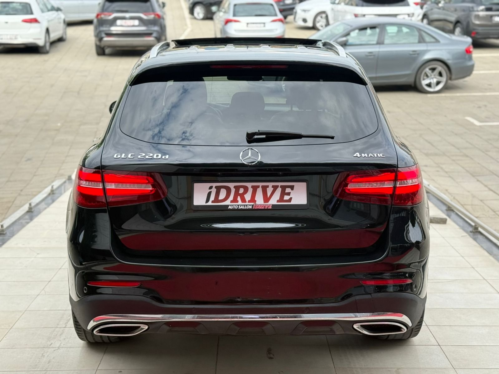 MERCEDES-BENZ GLC 220D
