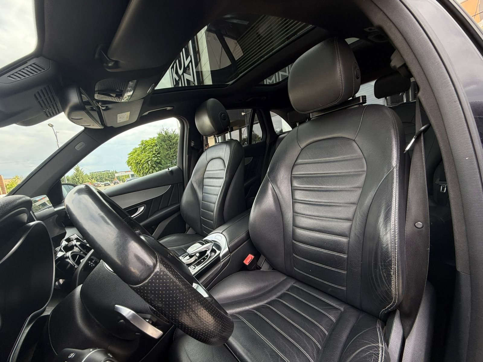 MERCEDES-BENZ GLC 220D