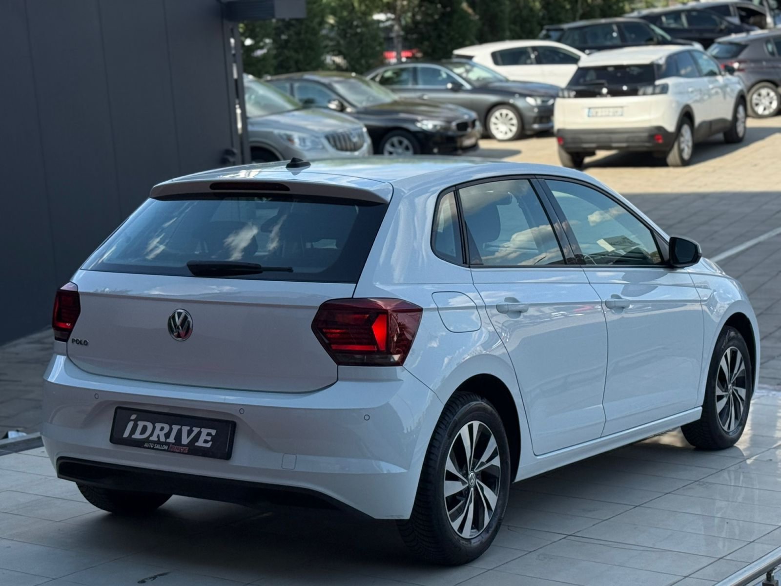 VW POLO