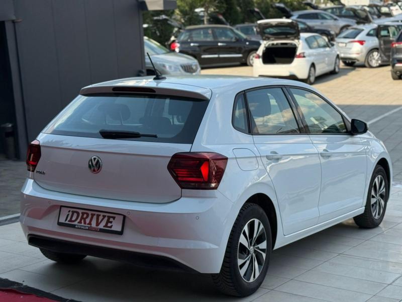 VW POLO