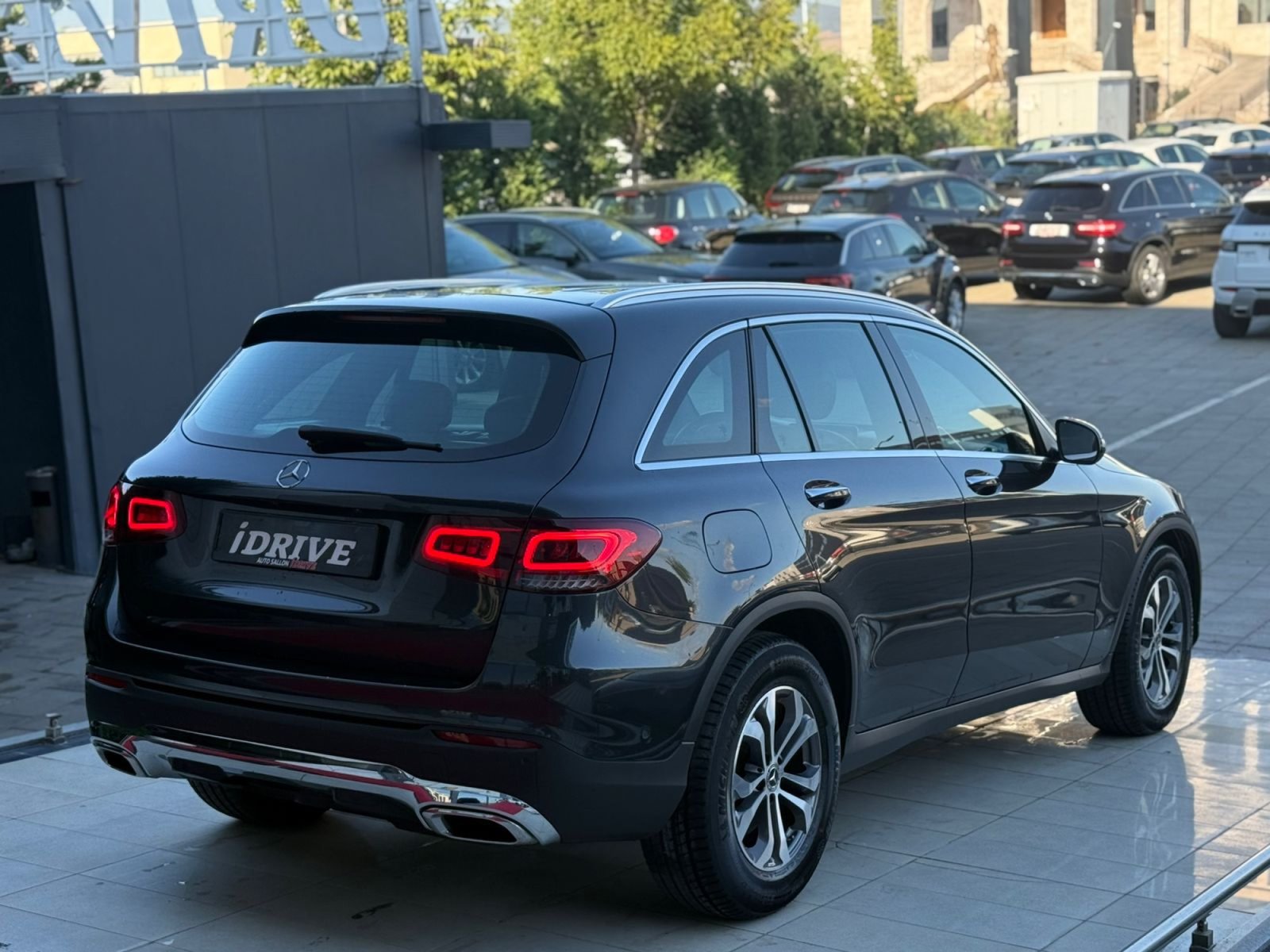 MERCEDES-BENZ GLC 220d 