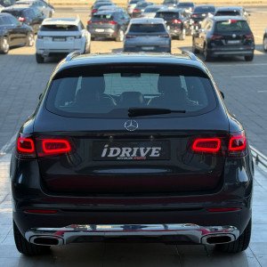 MERCEDES-BENZ GLC 220d 