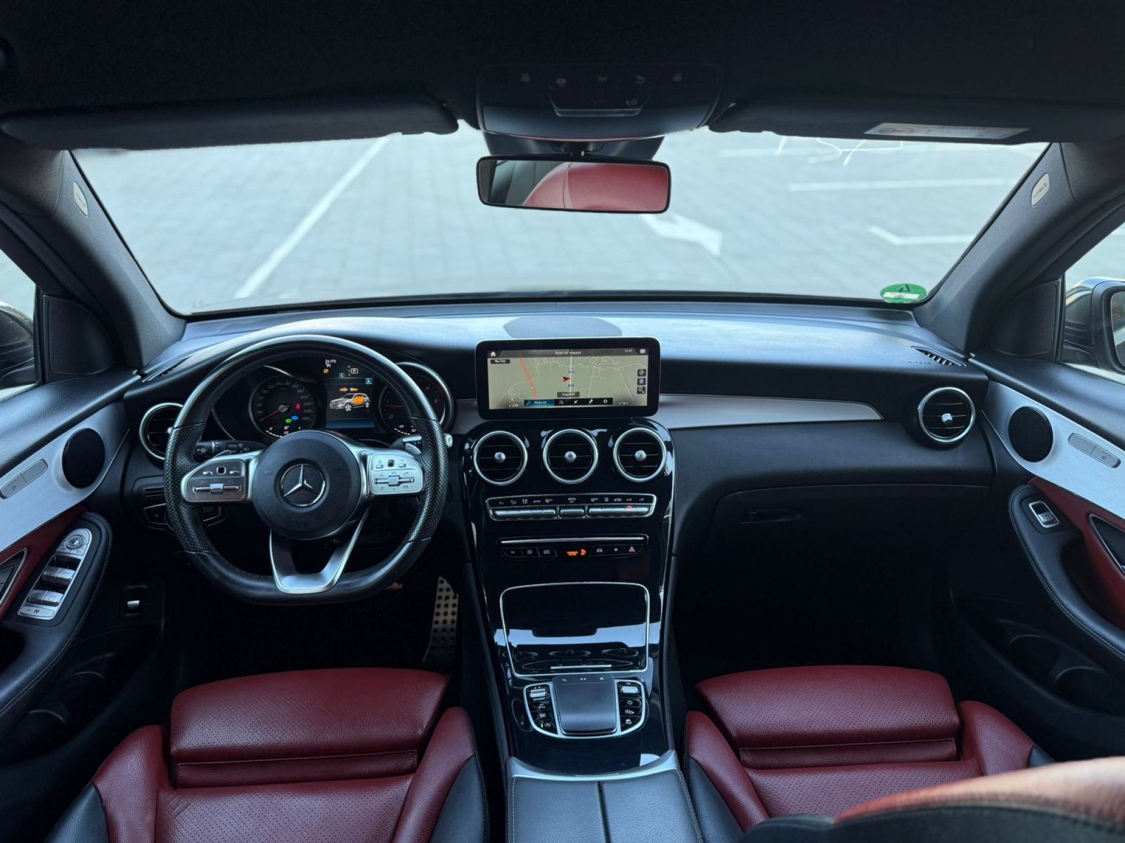 MERCEDES-BENZ GLC 220d 