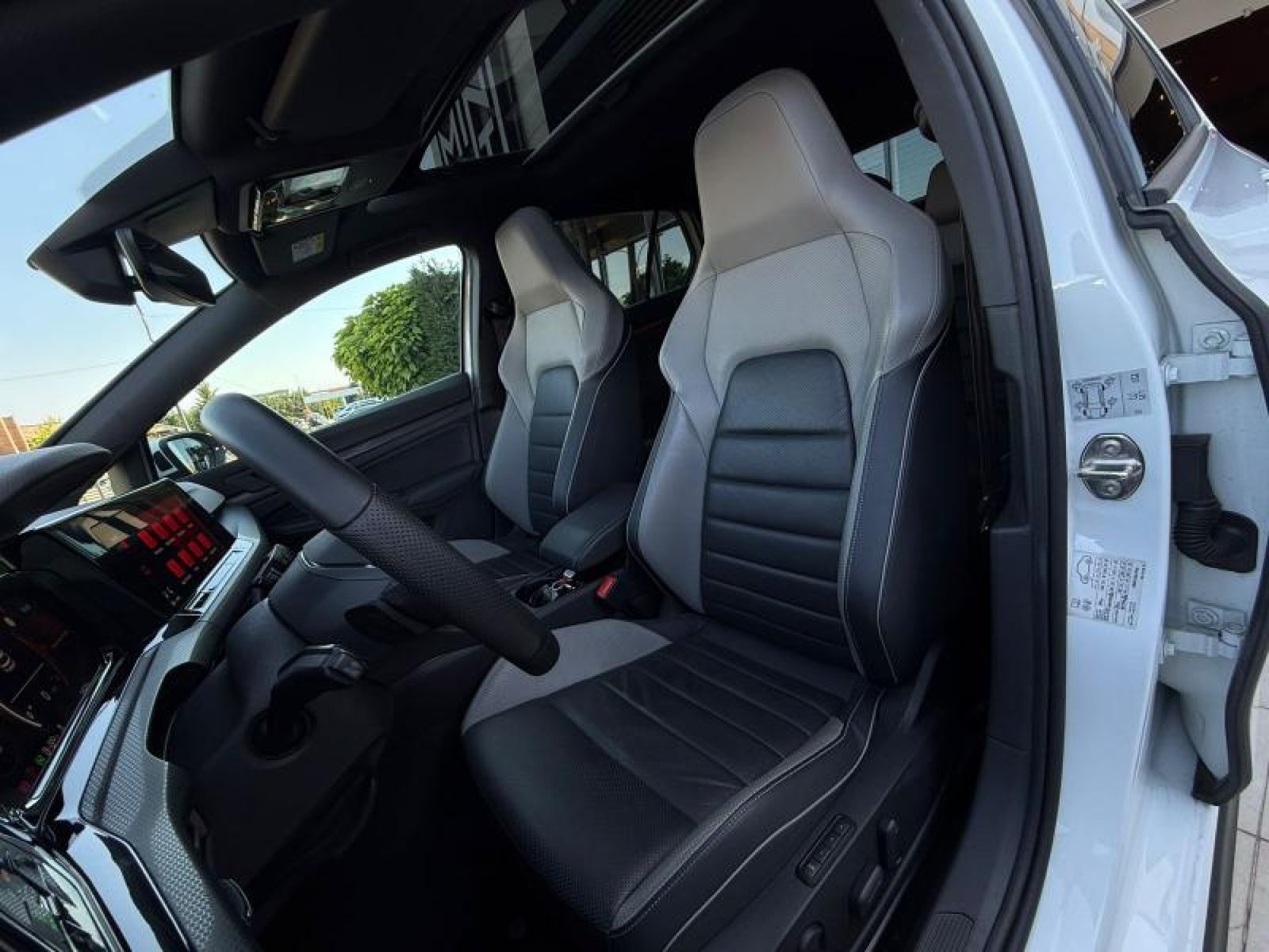 VW GOLF VIII GTD