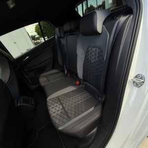 VW GOLF VIII R-LINE