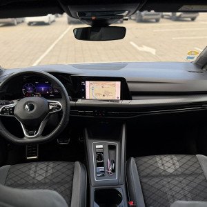 VW GOLF VIII R-LINE