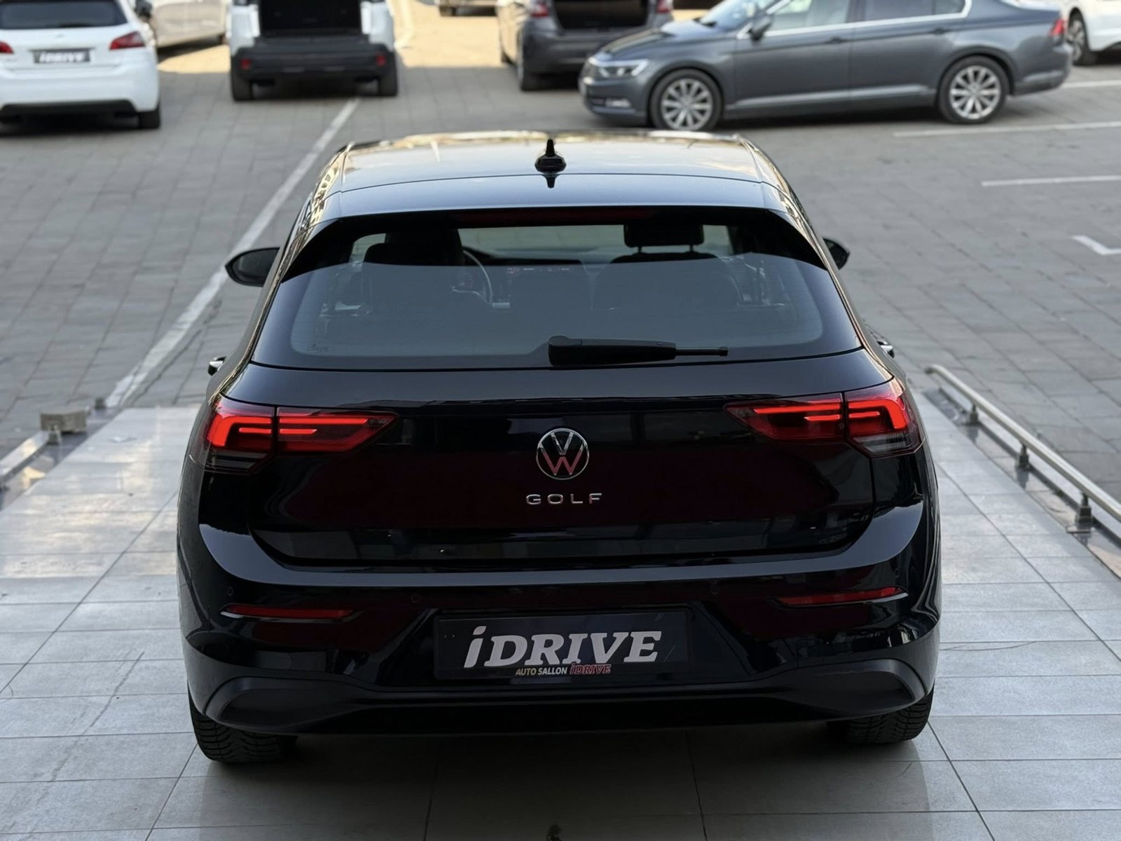 VW GOLF VIII 