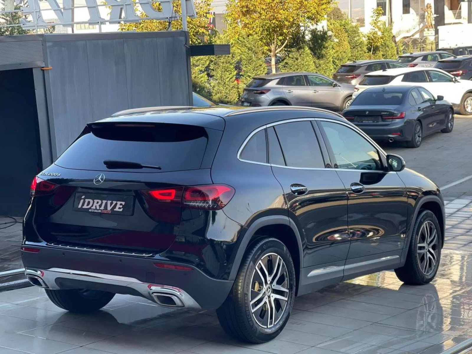 MERCEDES-BENZ GLA200d