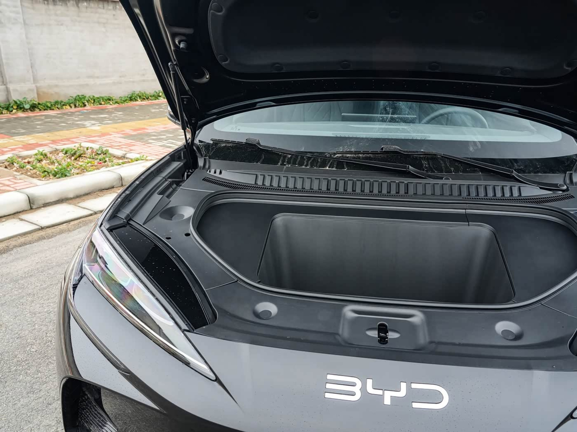 BYD SEALION 07 COMING SOON