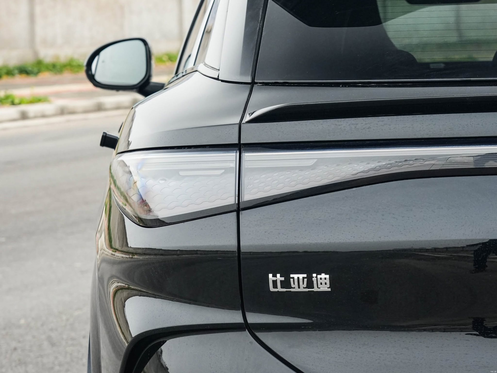 BYD SEALION 07 COMING SOON