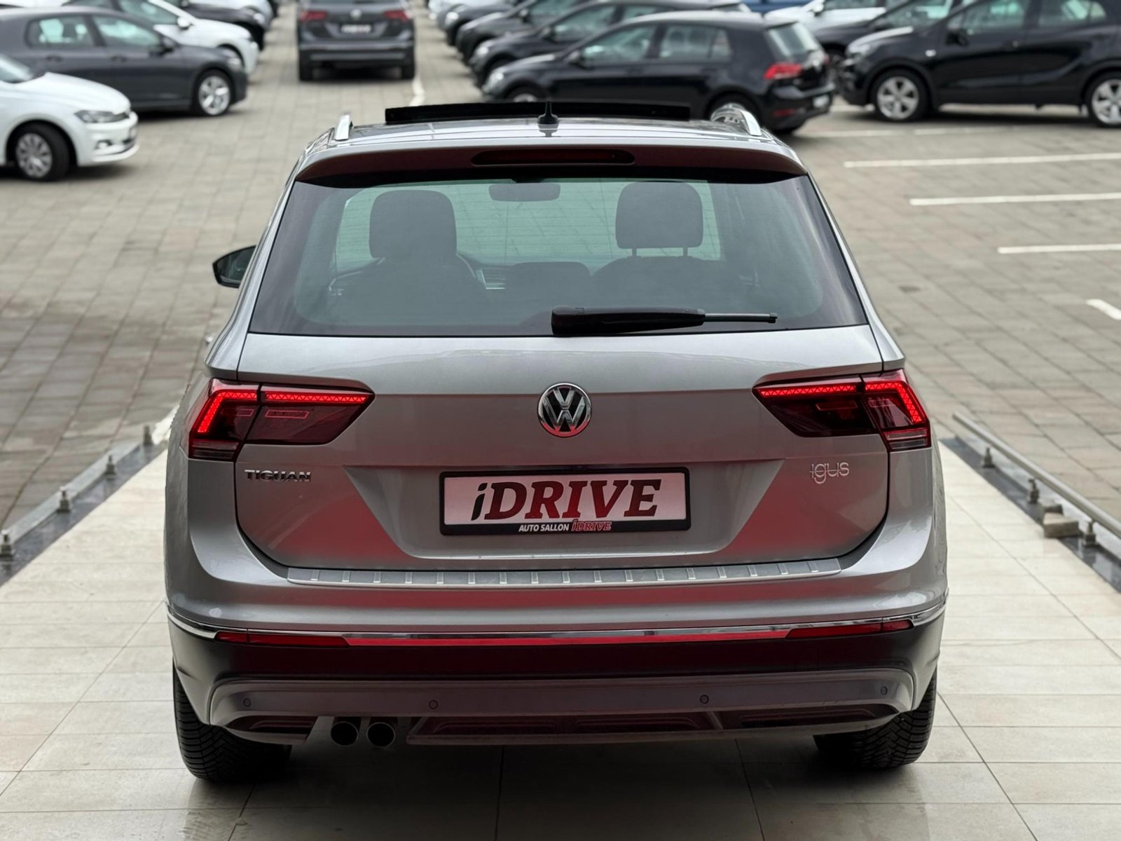 VW TIGUAN